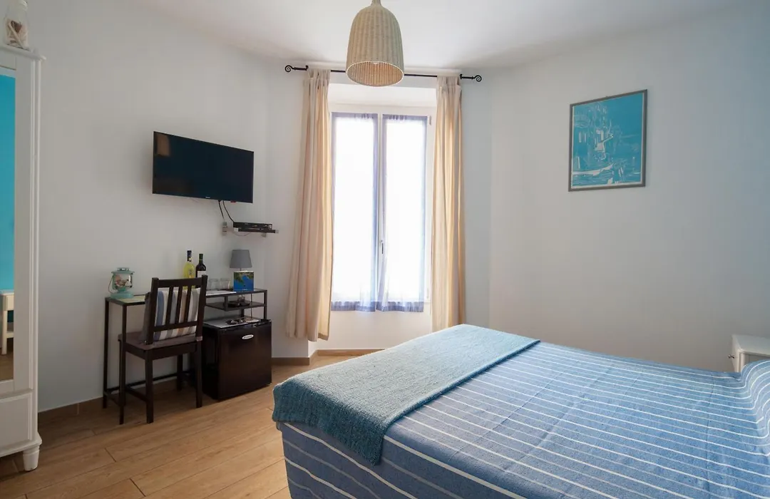 Cinque Terre Charme Rooms-1
